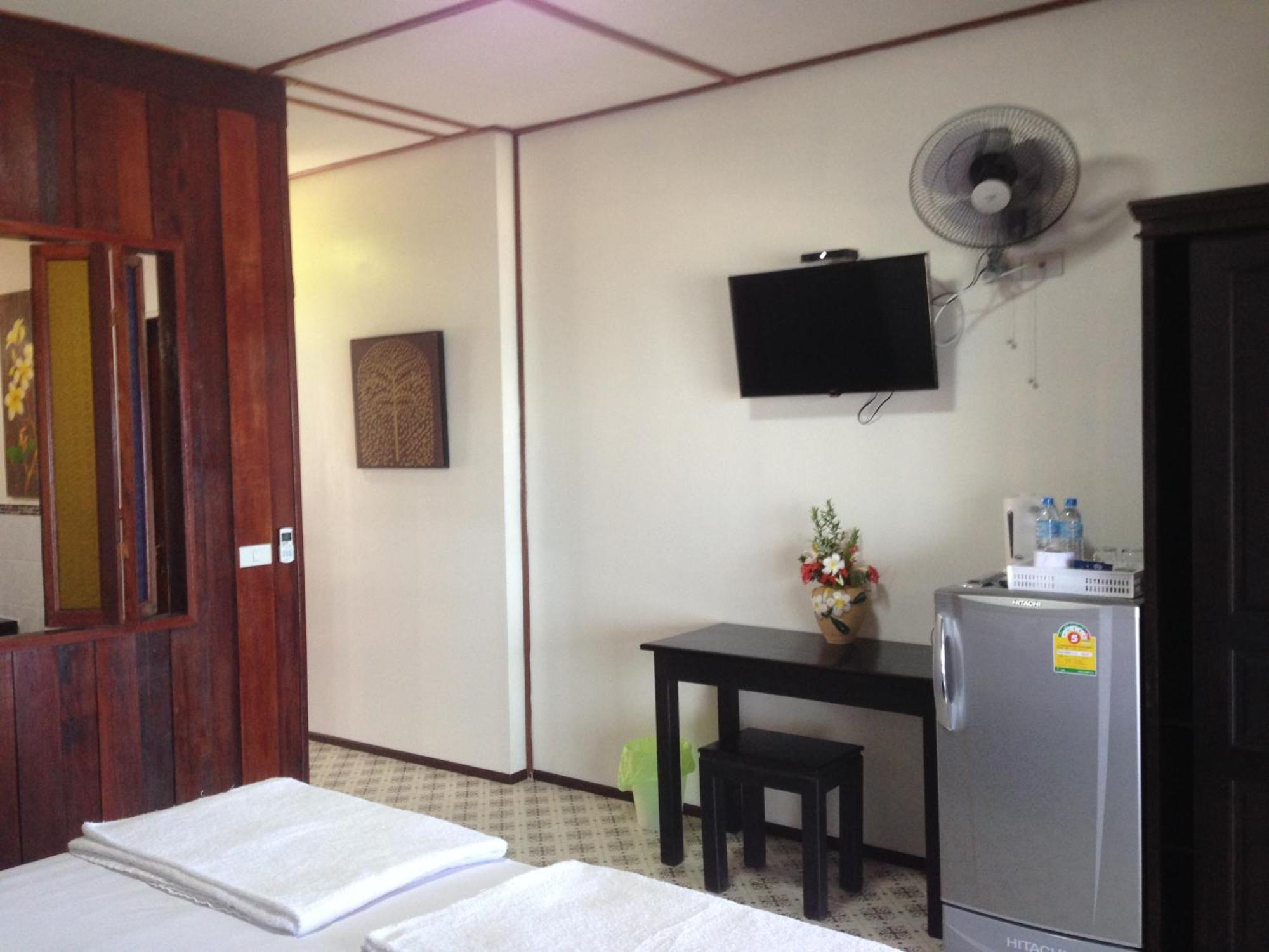 Sea Breeze House, Naiplao Beach Khanom Szoba fotó