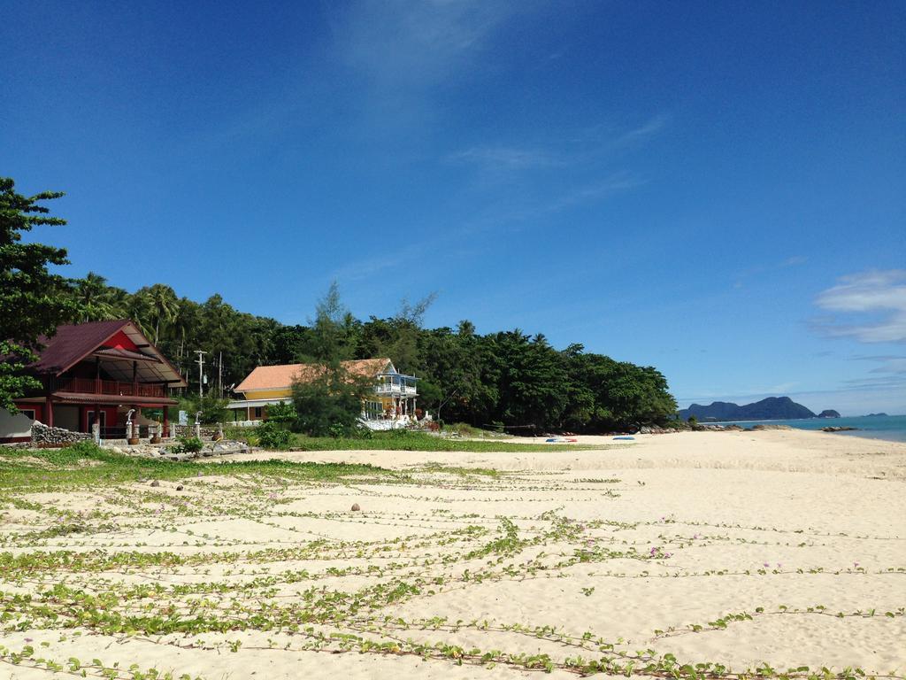 Sea Breeze House, Naiplao Beach Khanom Szoba fotó