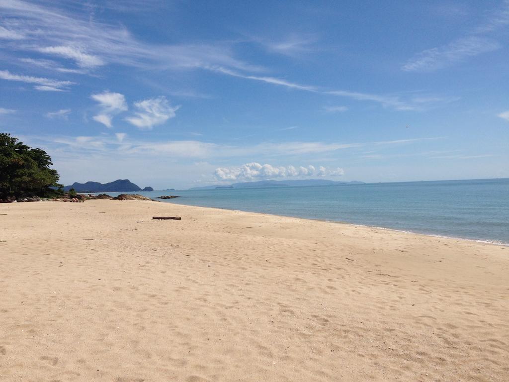 Sea Breeze House, Naiplao Beach Khanom Szoba fotó
