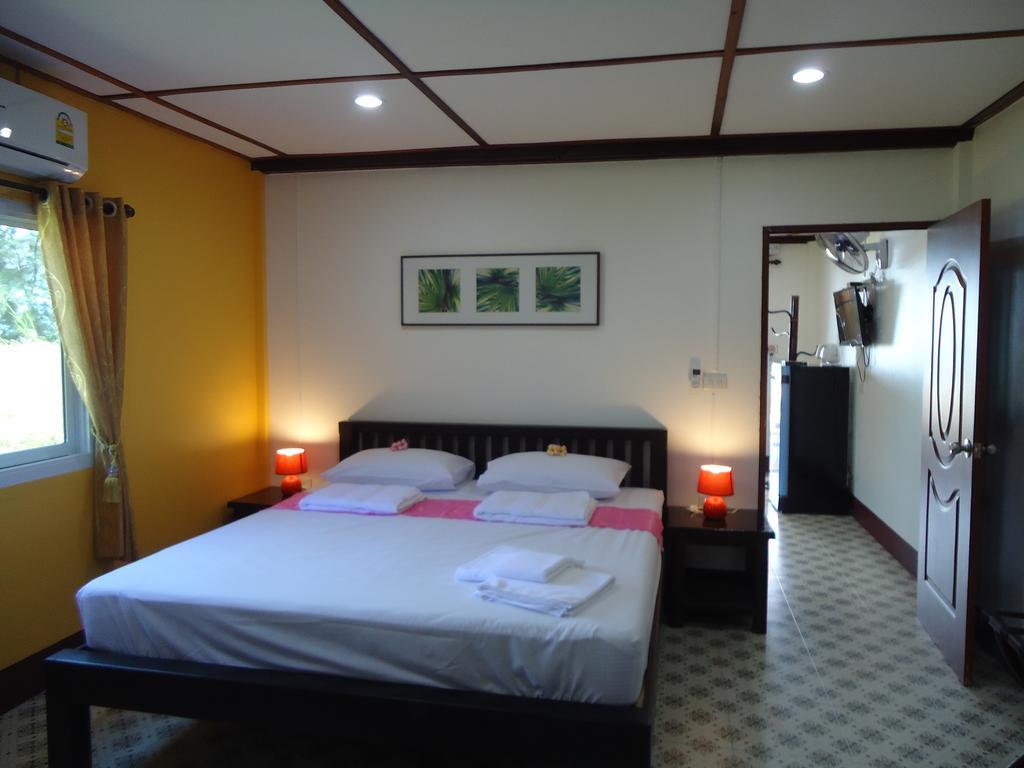 Sea Breeze House, Naiplao Beach Khanom Kültér fotó