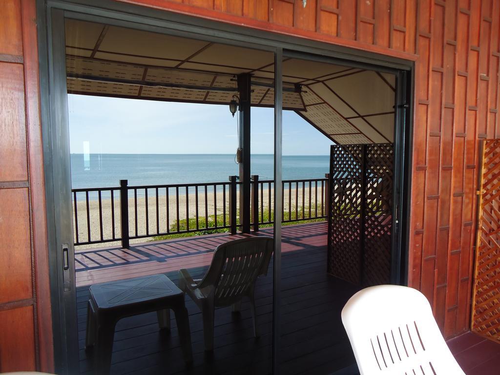 Sea Breeze House, Naiplao Beach Khanom Kültér fotó