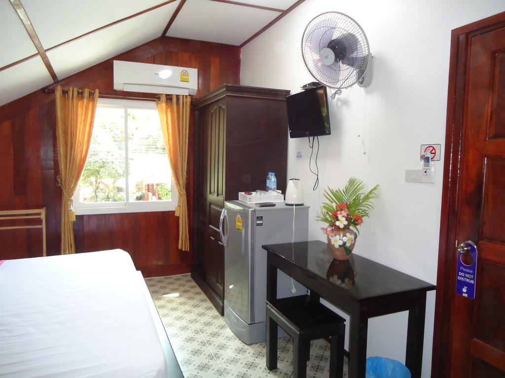 Sea Breeze House, Naiplao Beach Khanom Kültér fotó