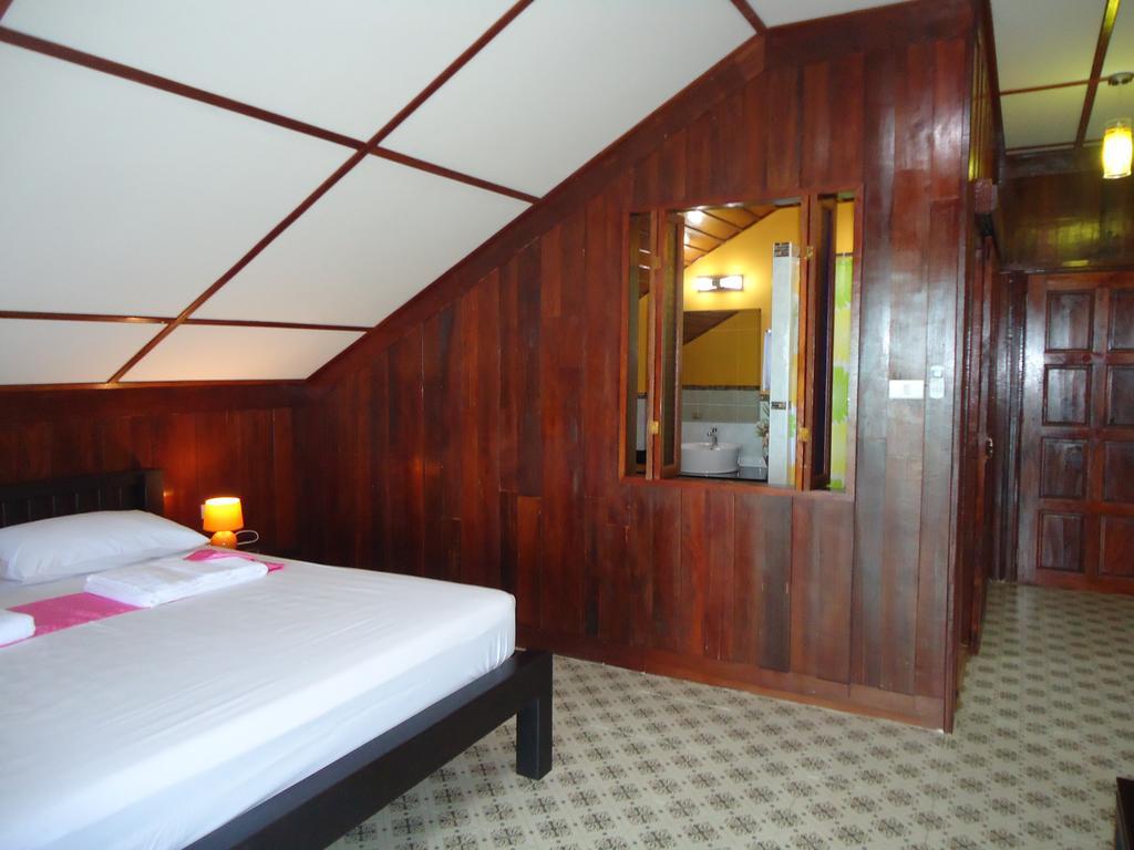 Sea Breeze House, Naiplao Beach Khanom Kültér fotó